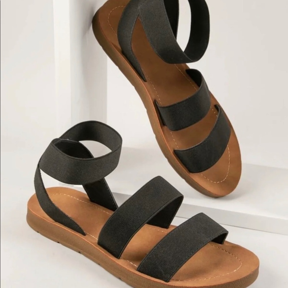 Faux leather strappy sandals size 5.5 - Picture 2 of 4